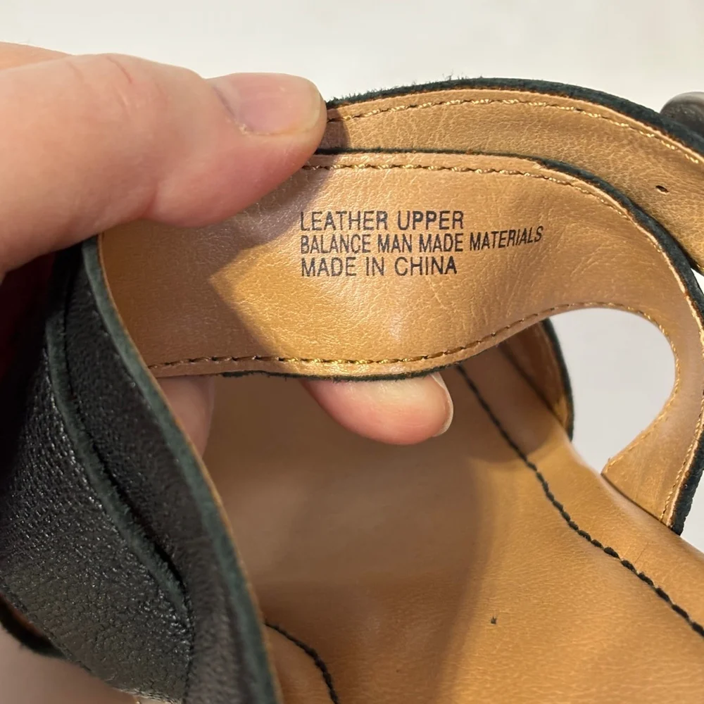 b.o.c. Black Tan Wedge Sandals Adjustable Straps Leather Women’s Size 9 Strappy